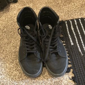 Black Vans Sk8-hi size 9.5 hardly used